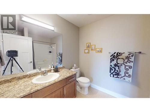 302 11205 105 Avenue, Fort St. John, BC - Indoor Photo Showing Bathroom