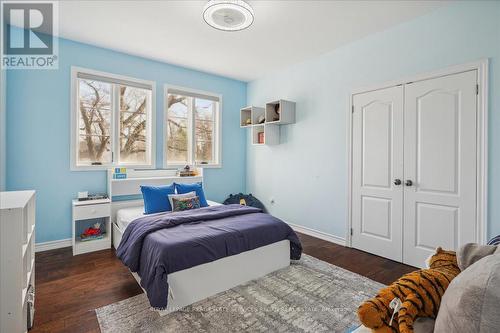 3399 Lakeshore Road, Burlington, ON - Indoor Photo Showing Bedroom