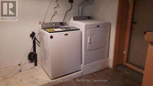 2 - 273 Rosslyn Avenue N, Hamilton, ON - Indoor Photo Showing Laundry Room
