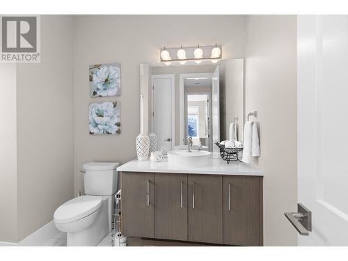 2232 Tramonto Court, Kelowna, BC - Indoor Photo Showing Bathroom