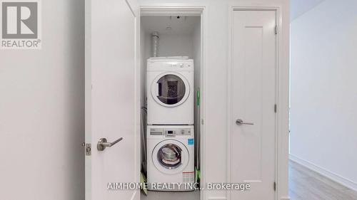 #1305 -88 Scott St, Toronto, ON - Indoor Photo Showing Laundry Room