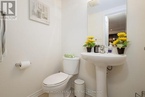 7 Allium Road, Brampton, ON - Indoor Photo Showing Bathroom