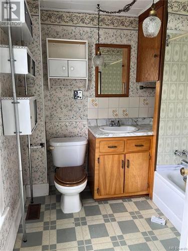 5197 Hwy 108, Lower Derby, NB - Indoor Photo Showing Bathroom