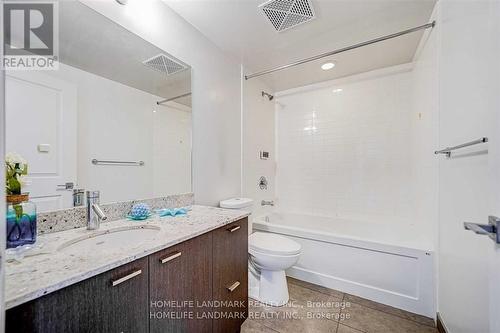 3506 - 88 Sheppard Avenue E, Toronto, ON - Indoor Photo Showing Bathroom