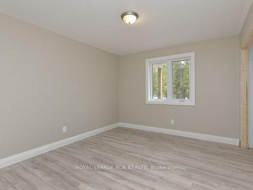 581 Pike Bay Rd, Northern Bruce Peninsula, ON - Indoor Photo Showing Other Room