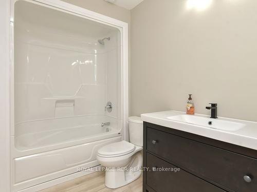 581 Pike Bay Rd, Northern Bruce Peninsula, ON - Indoor Photo Showing Bathroom