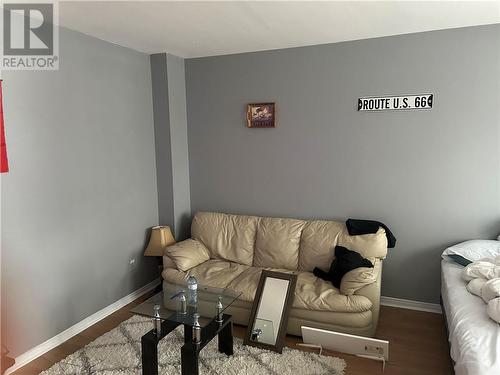 744 Lynn Street, Cornwall, ON - Indoor Photo Showing Living Room
