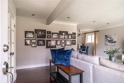 561 Glancaster Road, Mount Hope, ON - Indoor Photo Showing Living Room