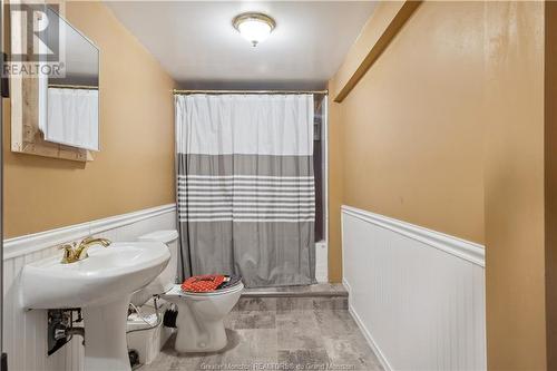 2249 Route 475, Saint-Edouard-De-Kent, NB - Indoor Photo Showing Bathroom