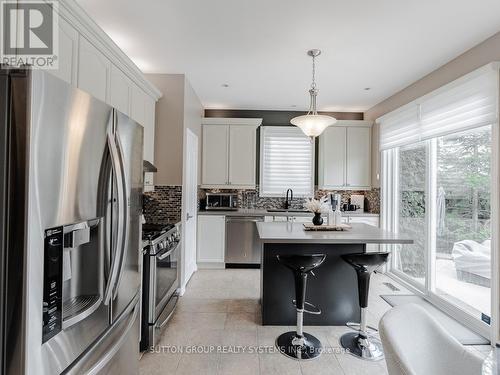 1607 Arthurs Way, Milton, ON - Indoor Photo Showing Kitchen With Stainless Steel Kitchen With Upgraded Kitchen