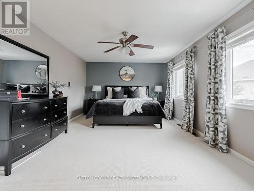 1607 Arthurs Way, Milton, ON - Indoor Photo Showing Bedroom