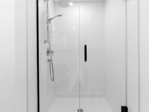 Bathroom - 407-1 Boul. De Maisonneuve O., Montréal (Ville-Marie), QC - Indoor Photo Showing Bathroom