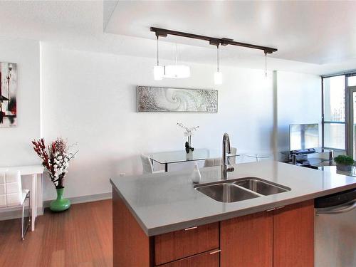 605-760 Johnson St, Victoria, BC - Indoor Photo Showing Kitchen With Double Sink