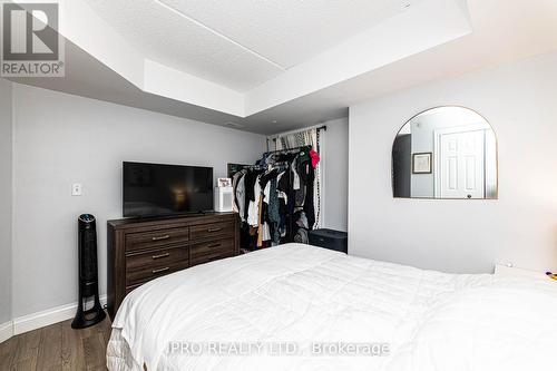 #306 -1450 Bishops Gate, Oakville, ON - Indoor Photo Showing Bedroom
