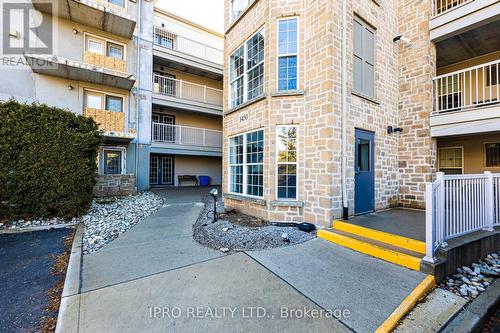 #306 -1450 Bishops Gate, Oakville, ON - Outdoor With Balcony