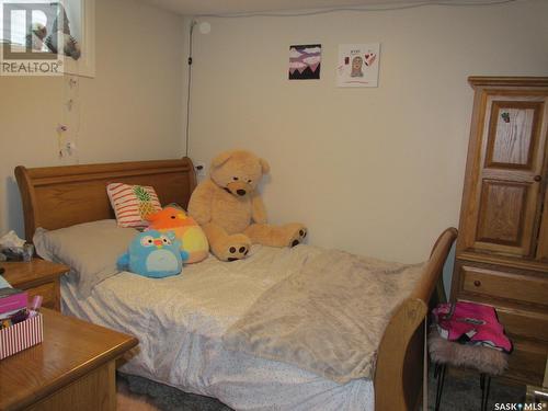 600 8Th Avenue W, Nipawin, SK - Indoor Photo Showing Bedroom