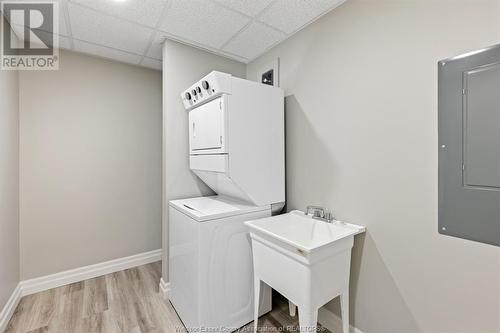 728 Brownstone Drive Unit# 608, Lakeshore, ON - Indoor Photo Showing Laundry Room
