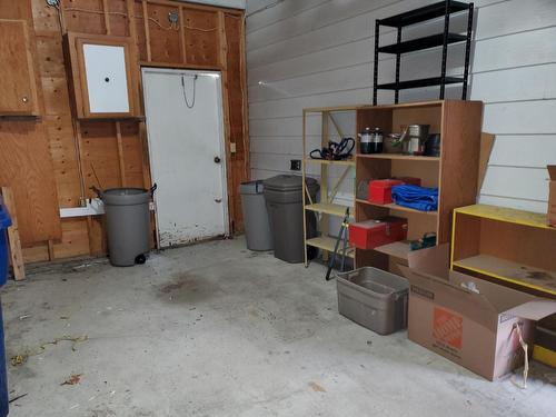 2305 4Th Street, Cranbrook, BC - Indoor Photo Showing Garage