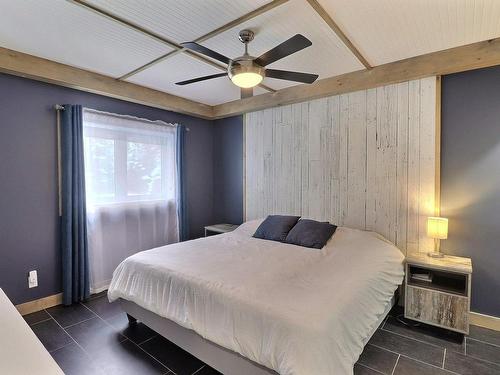 Chambre Ã  coucher principale - 123  - 125 Ch. De Val-Du-Repos, Val-D'Or, QC - Indoor Photo Showing Bedroom