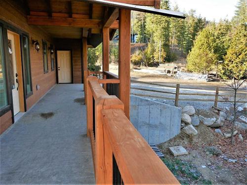 1031 Silver Springs Road, Castlegar, BC - Outdoor With Deck Patio Veranda
