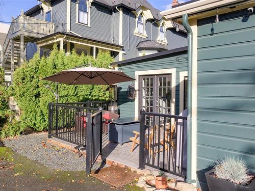 1141 Fort St, Victoria, BC - Outdoor With Exterior