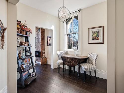 1141 Fort St, Victoria, BC - Indoor Photo Showing Dining Room