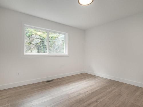 3367 Barrington Rd, Nanaimo, BC - Indoor Photo Showing Other Room
