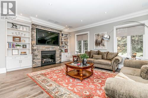 1 Houdini Way, Aurora, ON - Indoor Photo Showing Living Room With Fireplace