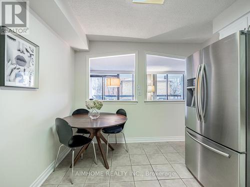 #201 -66 High St E, Mississauga, ON - Indoor Photo Showing Dining Room