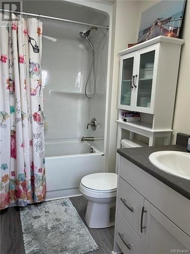 18 Crosby Crescent, Miramichi, NB - Indoor Photo Showing Bathroom