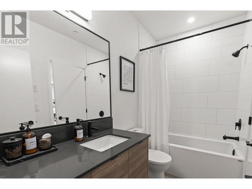 1471 St Paul Street Unit# 2401, Kelowna, BC - Indoor Photo Showing Bathroom