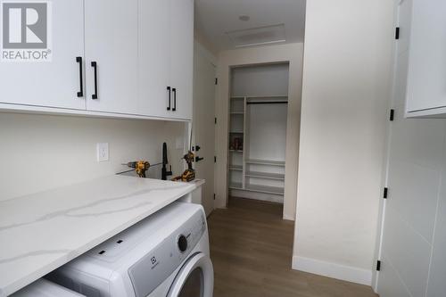 245 Prospect Drive, Grand Forks, BC - Indoor Photo Showing Laundry Room