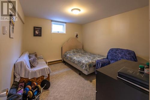 6764 Lakeside Drive, Oliver, BC - Indoor Photo Showing Bedroom