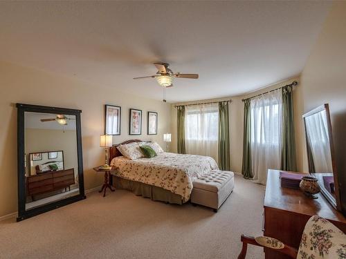 210-1445 Halifax Street, Penticton, BC - Indoor Photo Showing Bedroom