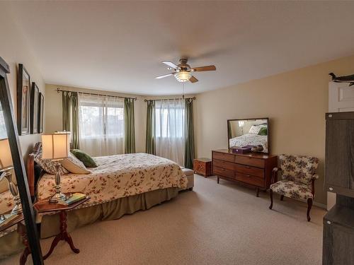 210-1445 Halifax Street, Penticton, BC - Indoor Photo Showing Bedroom
