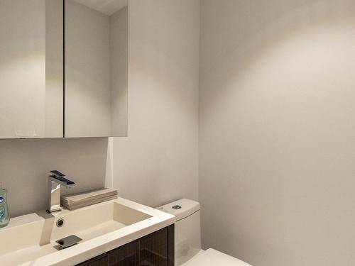 Ensuite bathroom - 502-1188 Av. Union, Montréal (Ville-Marie), QC - Indoor Photo Showing Bathroom