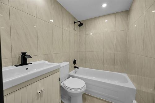 30 Summit Avenue|Unit #202, Hamilton, ON - Indoor Photo Showing Bathroom