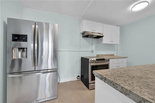 30 Summit Avenue|Unit #202, Hamilton, ON - Indoor Photo Showing Kitchen