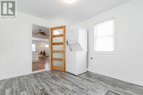 196 Simcoe St, Collingwood, ON - Indoor Photo Showing Laundry Room