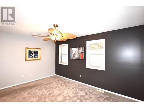 605 Elk Street, Vernon, BC - Indoor Photo Showing Bathroom