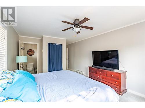 107 Crown Crescent, Vernon, BC - Indoor Photo Showing Bedroom