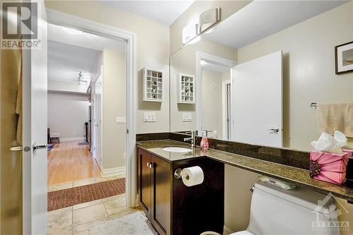 245 Kent Street Unit#406, Ottawa, ON - Indoor Photo Showing Bathroom