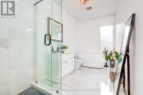 650 Rogers Street, Peterborough, ON - Indoor Photo Showing Bathroom