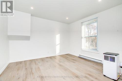 650 Rogers Street, Peterborough, ON - Indoor Photo Showing Other Room