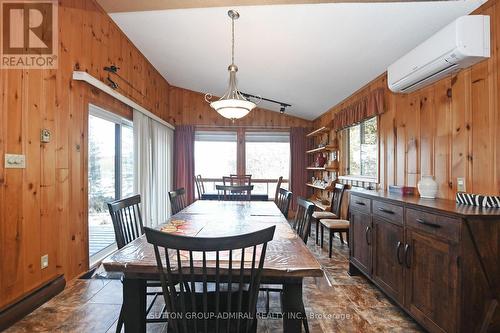 326 Indian Point Road, Kawartha Lakes, ON - Indoor Photo Showing Dining Room