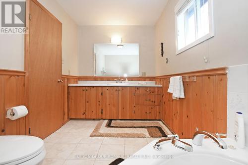 326 Indian Point Road, Kawartha Lakes, ON - Indoor Photo Showing Bathroom