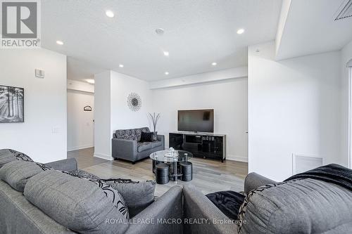 201 - 8 Culinary Lane, Barrie, ON - Indoor Photo Showing Living Room