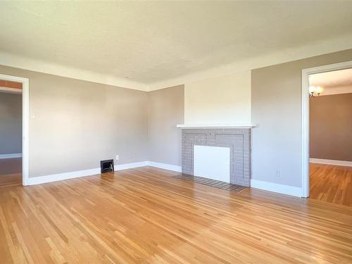 2890 Foul Bay Rd, Saanich, BC - Indoor Photo Showing Other Room