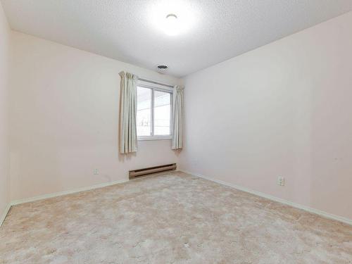 207-320 Brandon Avenue, Penticton, BC - Indoor Photo Showing Other Room
