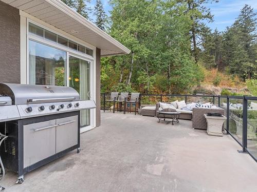 2160 Shelby Crescent, West Kelowna, BC - Outdoor With Exterior